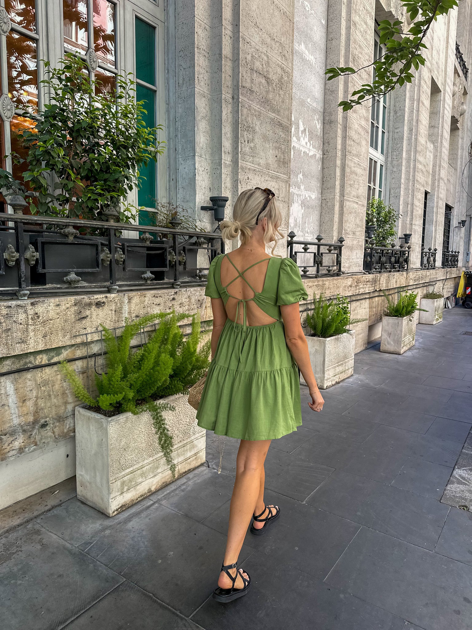 Ultimate green linen smock dress azura rose Ultimate green linen smock dress azura rose
